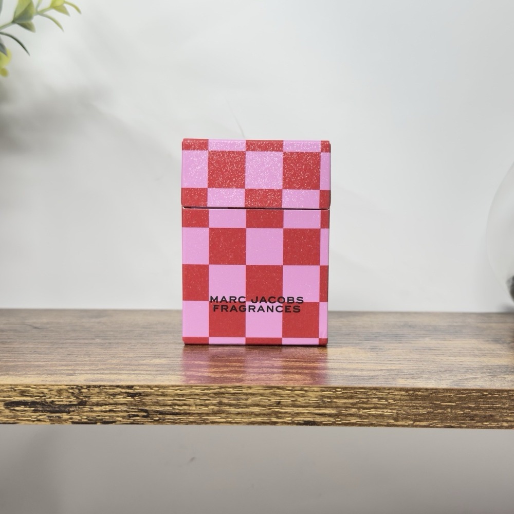 MARC JACOBS Pink & Red Checkered‎ Playing Cards NEW Sealed Deck